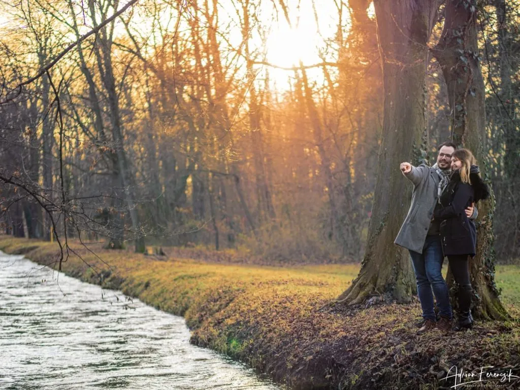 Verlobungsfotos Wiener Neustadt im Akademiepark