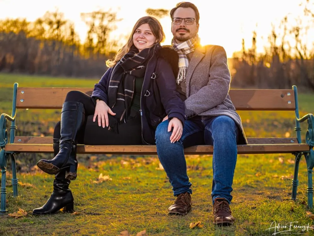 Verlobungsfotos Wiener Neustadt im Akademiepark