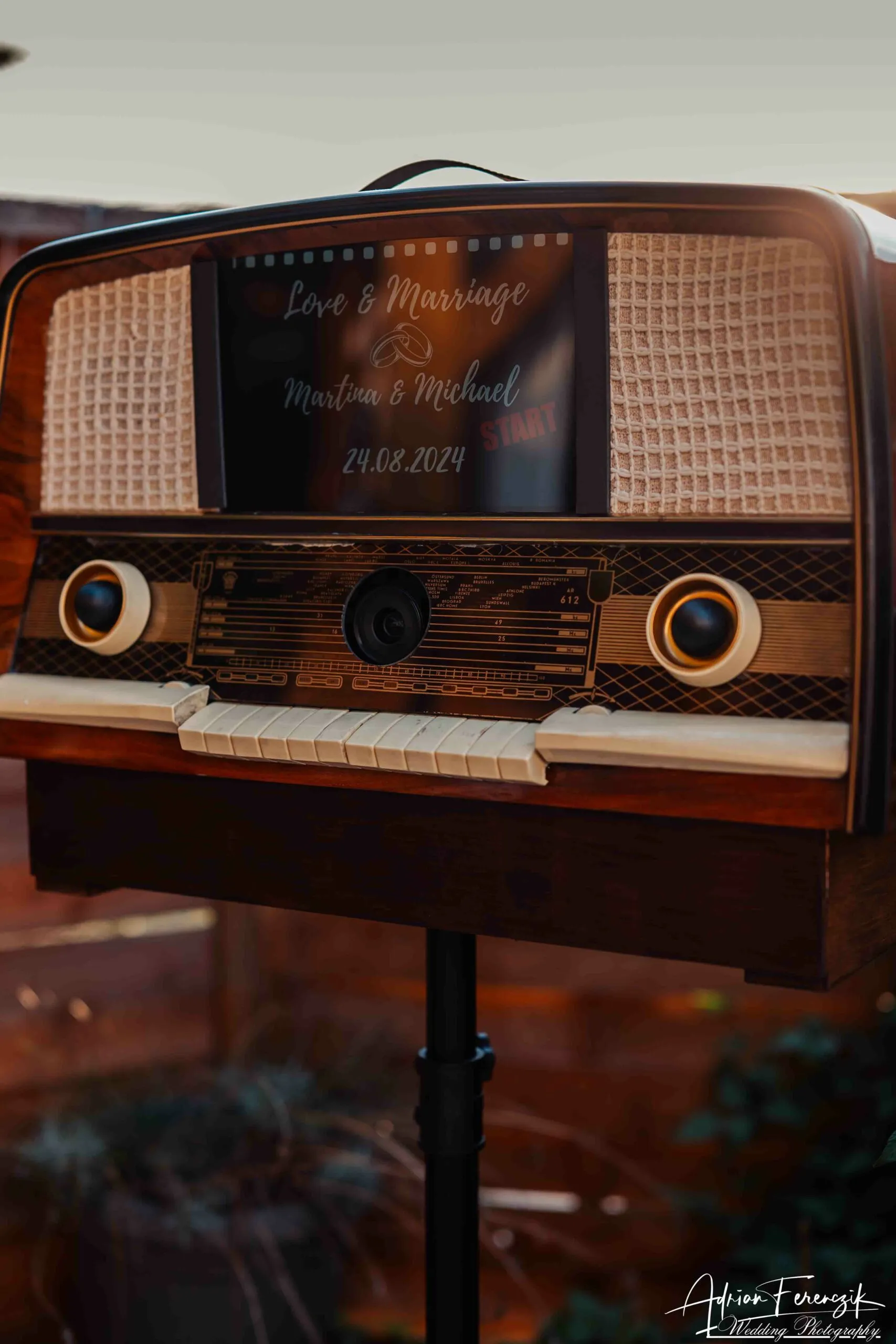 Retro Fotobox Hochzeiten Premium Fotobox Röhrenradio-4