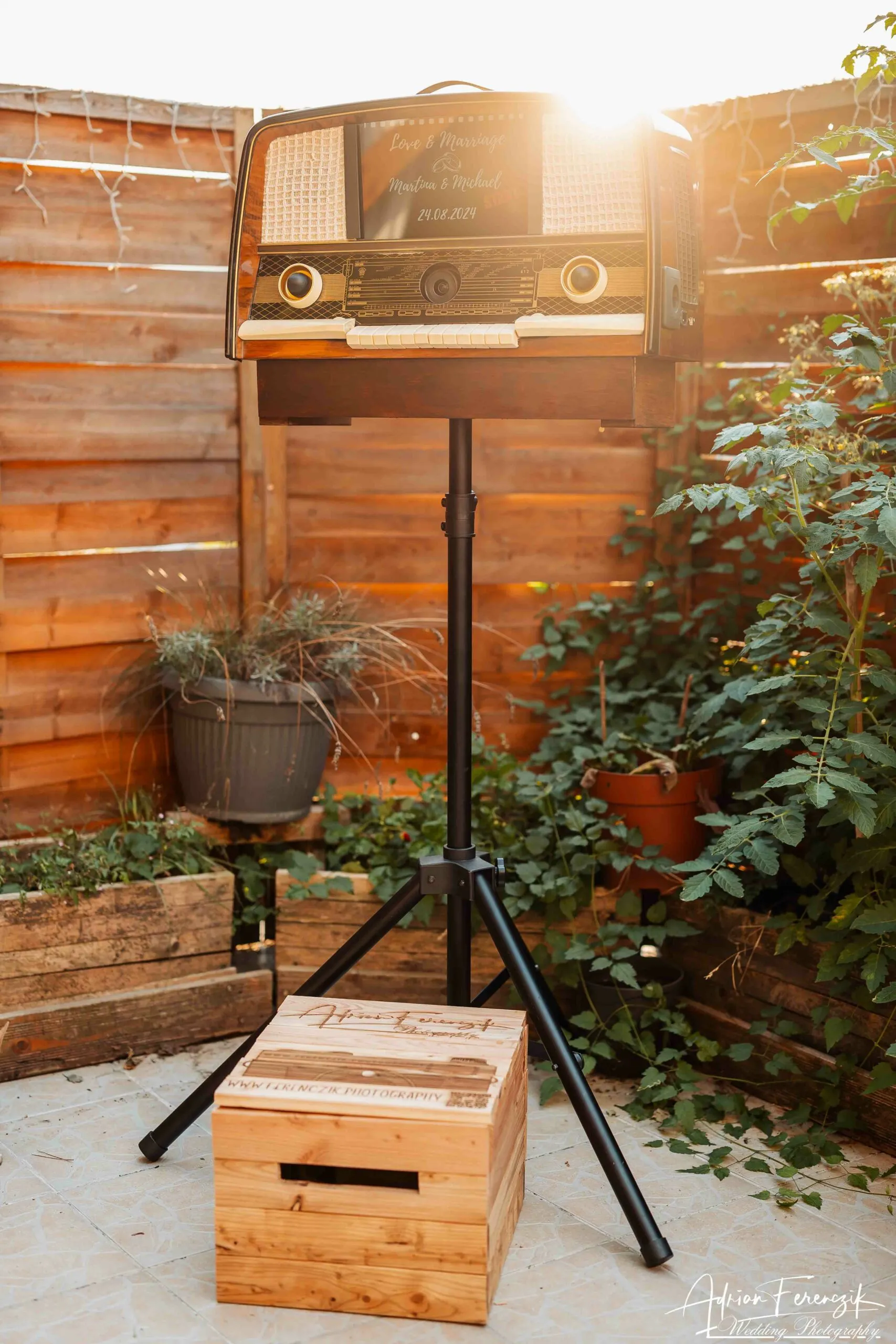 Retro Fotobox Hochzeiten Premium Fotobox Röhrenradio-5